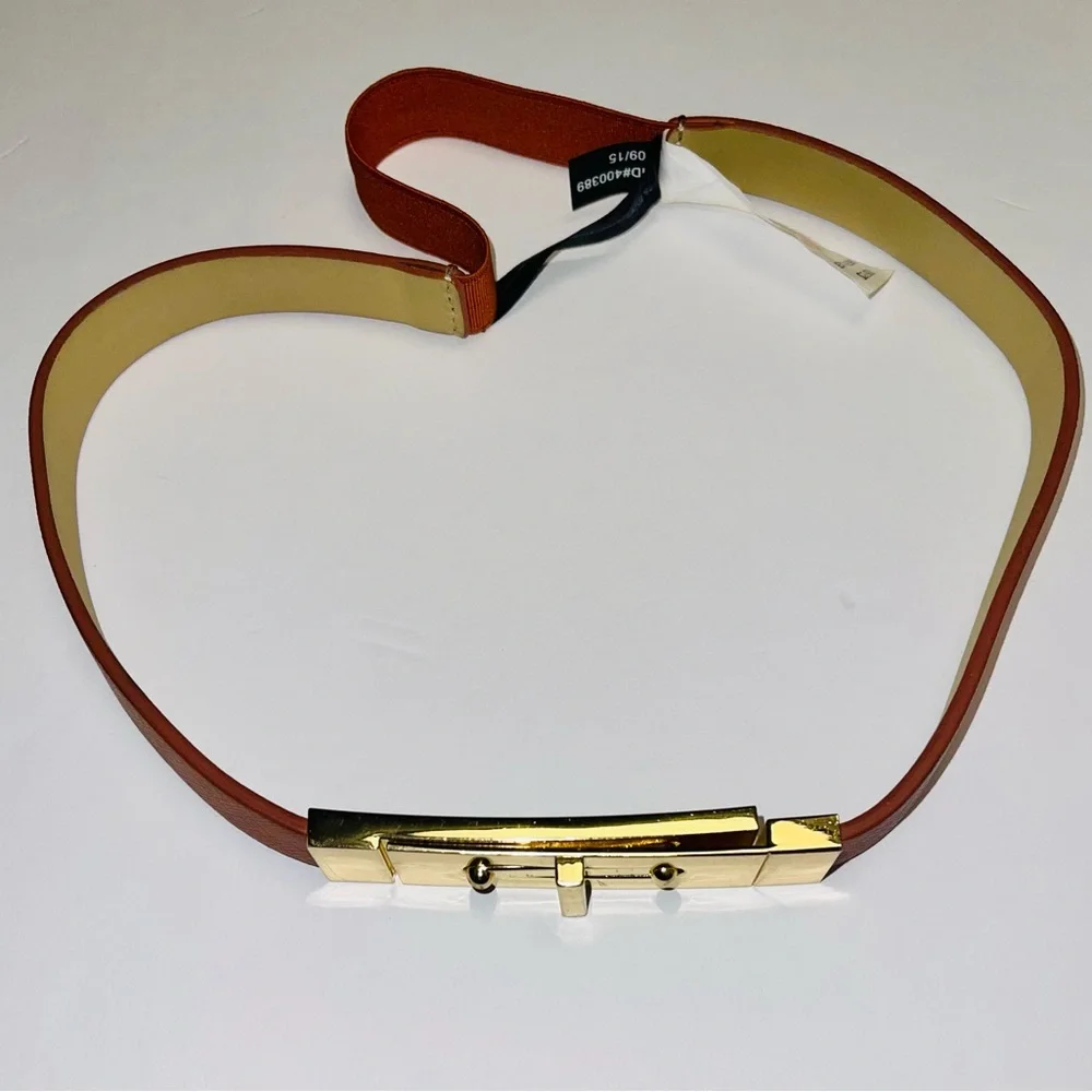 EXPRESS SKINNY BELT GOLD  TURN-LUCK ELASTIC IN THE BACK BROWN M/L TINY SCRATCH